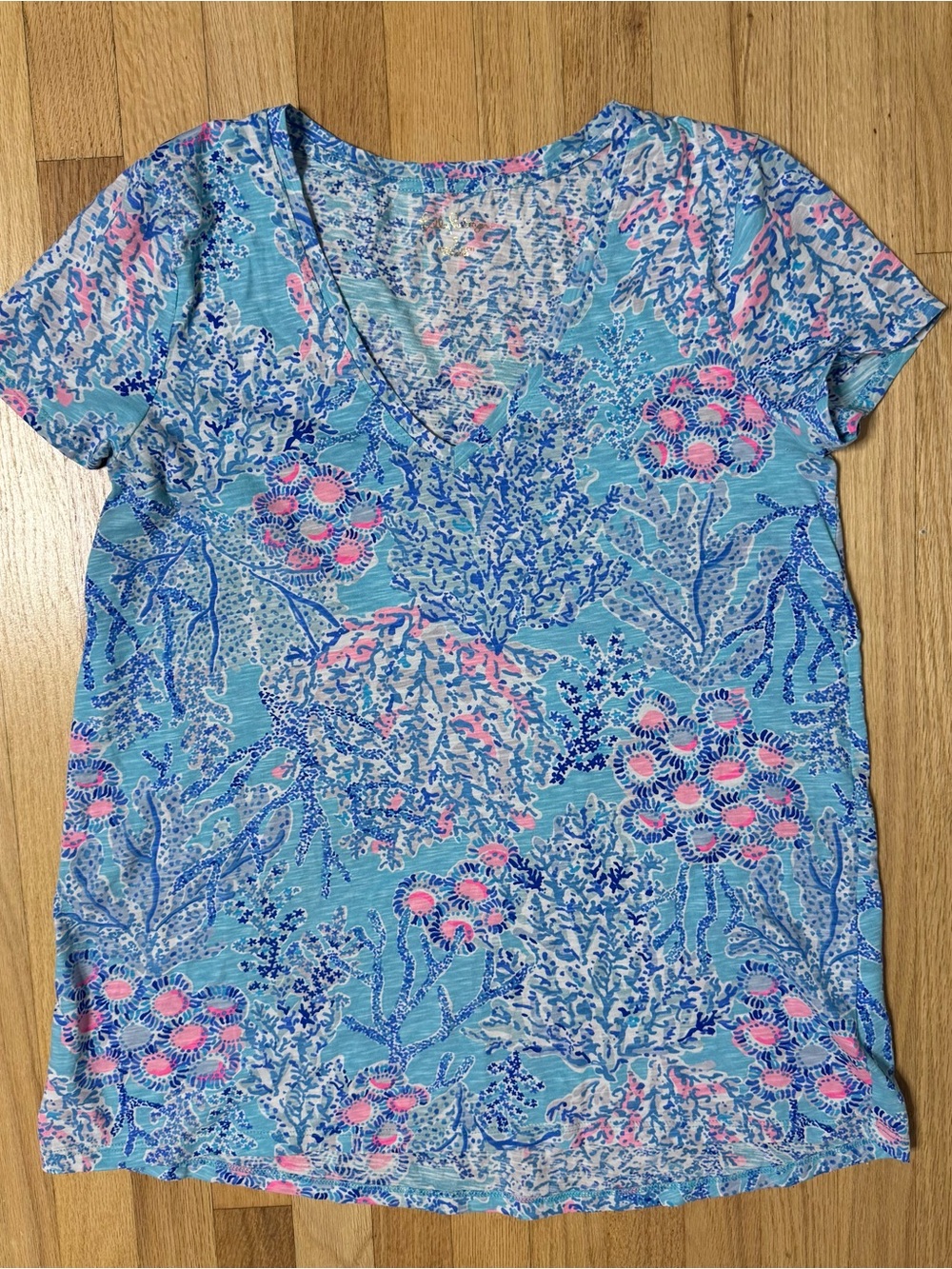 Lilly Pulitzer Aqua Blue Floral V-Neck Tee Pink Accents ETTA KNIT Blue Ibiza S
